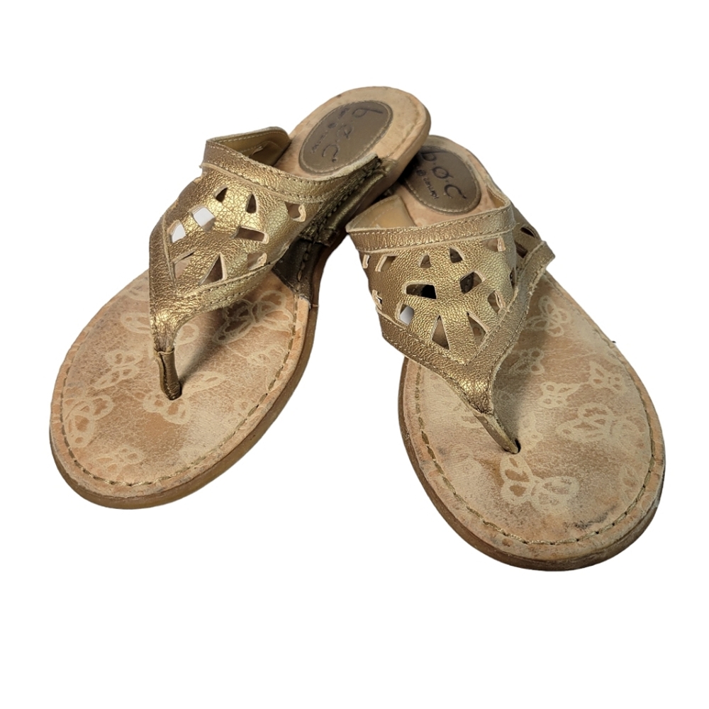 b.o.c. Jesy gold leather cutout thong sandals Size 7